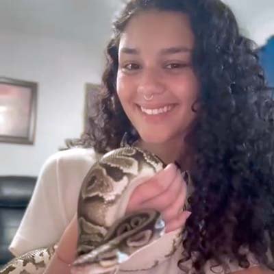 pet-sitter-in-hialeah-gardens-fl pet sitter in Hialeah FL