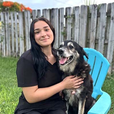 pet sitter in West Perrine FL